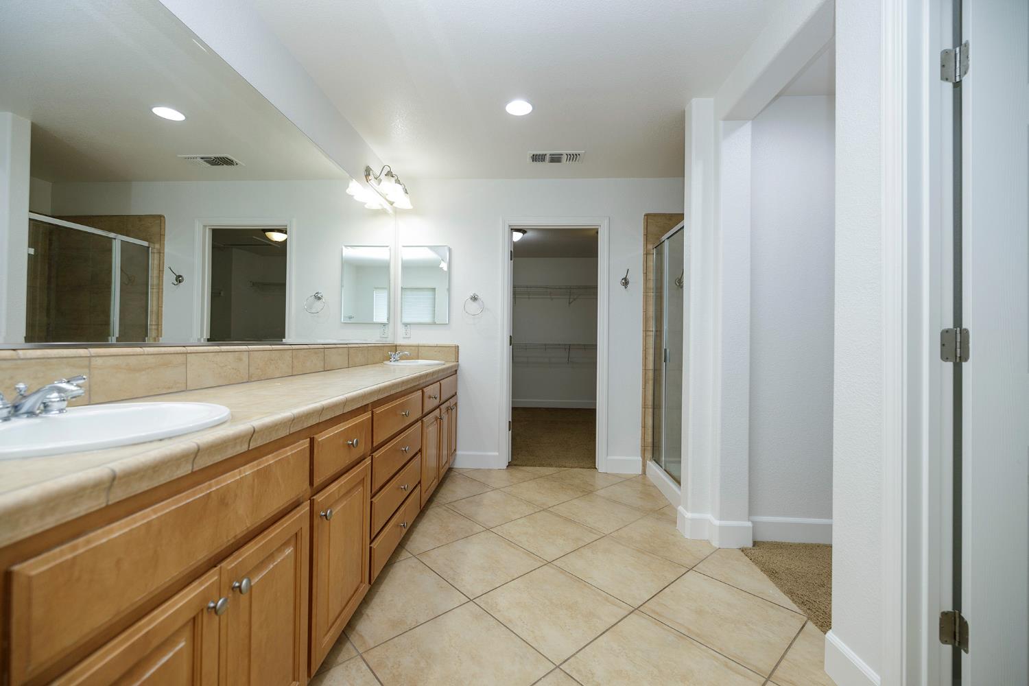 2049 Baluchi Way, Oakdale, CA 95361