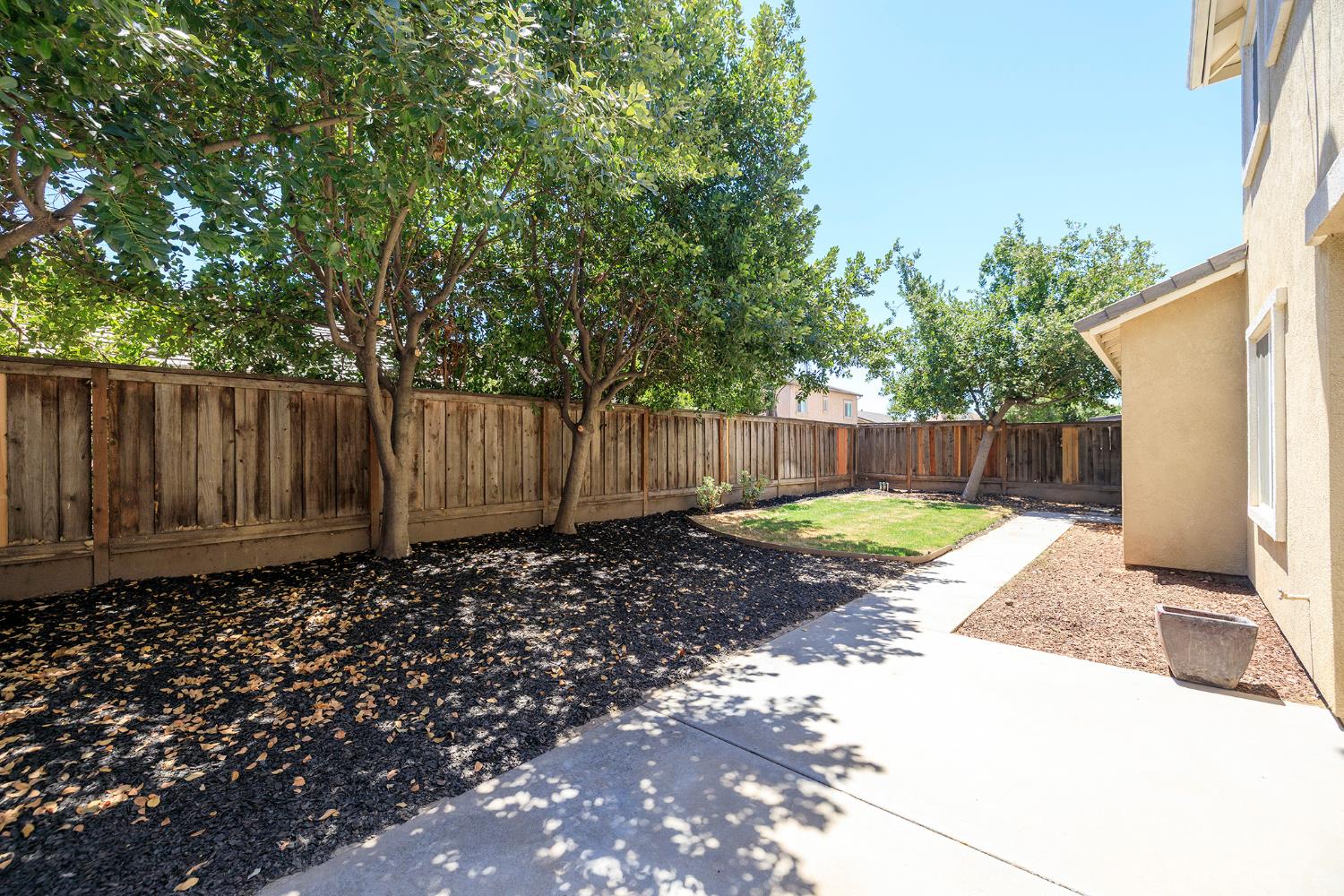 2049 Baluchi Way, Oakdale, CA 95361