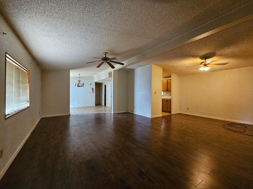 2240 Golden Oak Ln #103, Merced, CA 95341