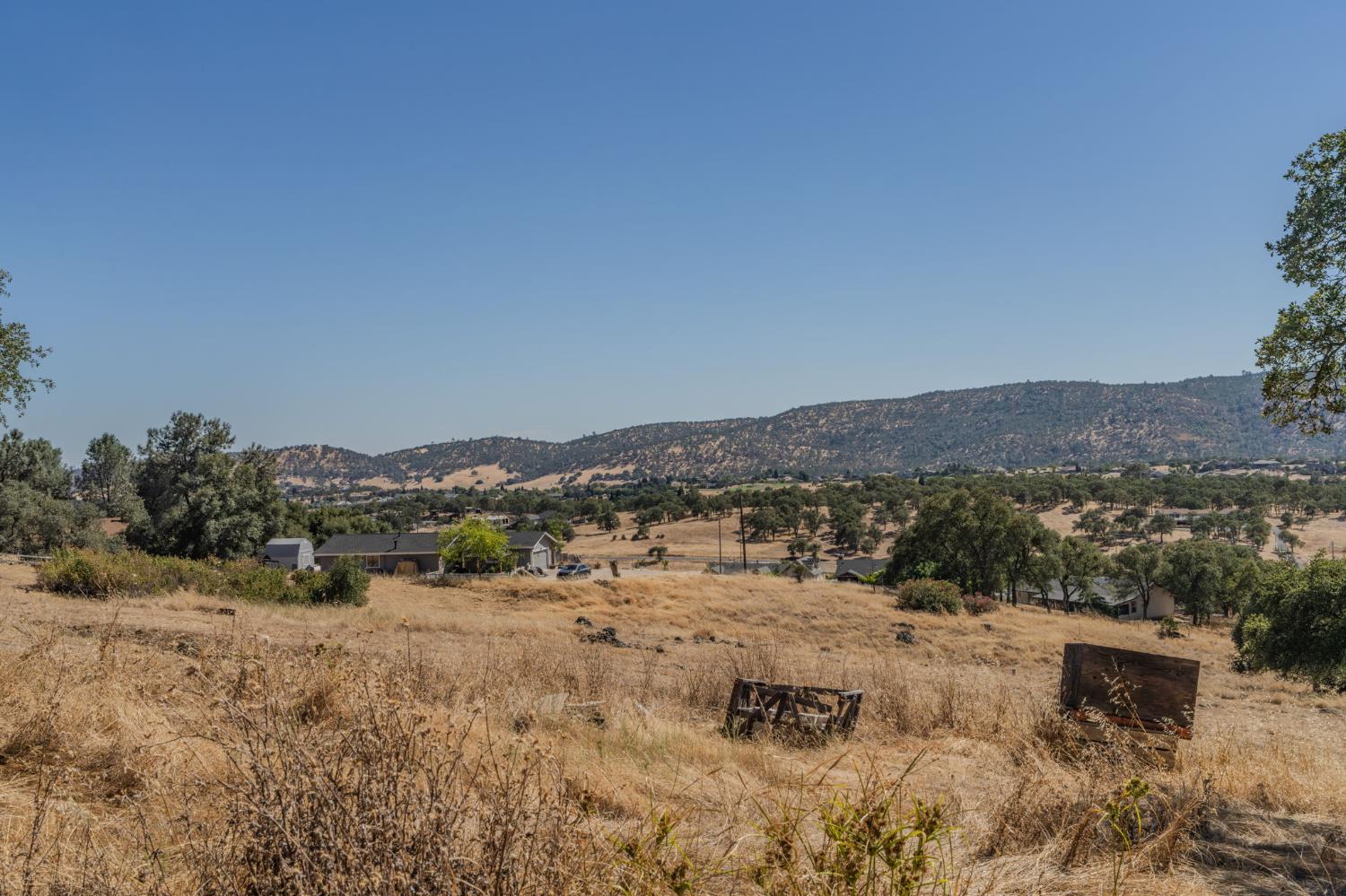 2205 Arrowhead St, Copperopolis, CA 95228