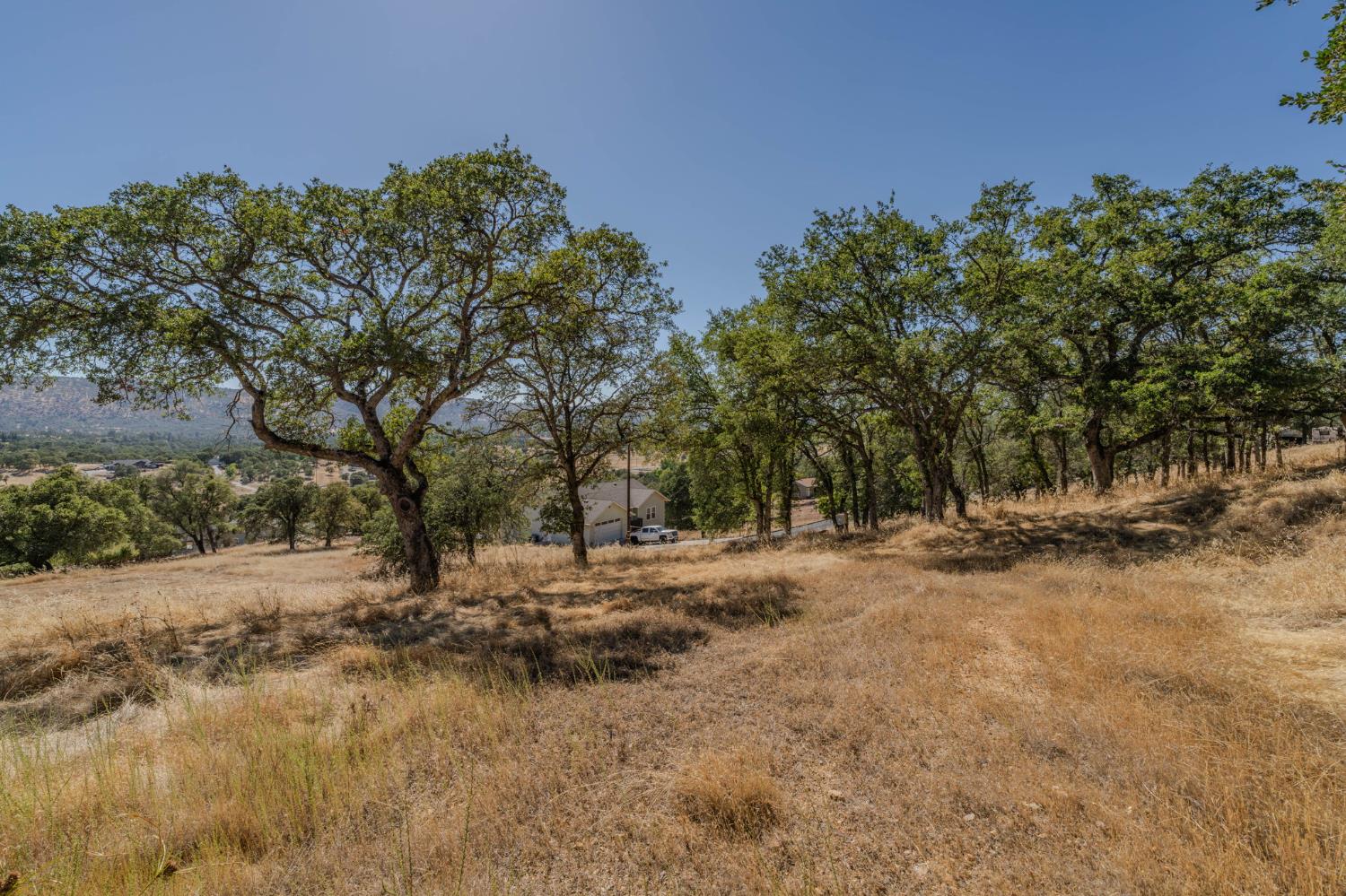 2205 Arrowhead St, Copperopolis, CA 95228