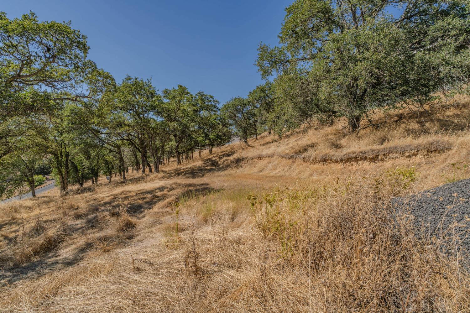 2205 Arrowhead St, Copperopolis, CA 95228