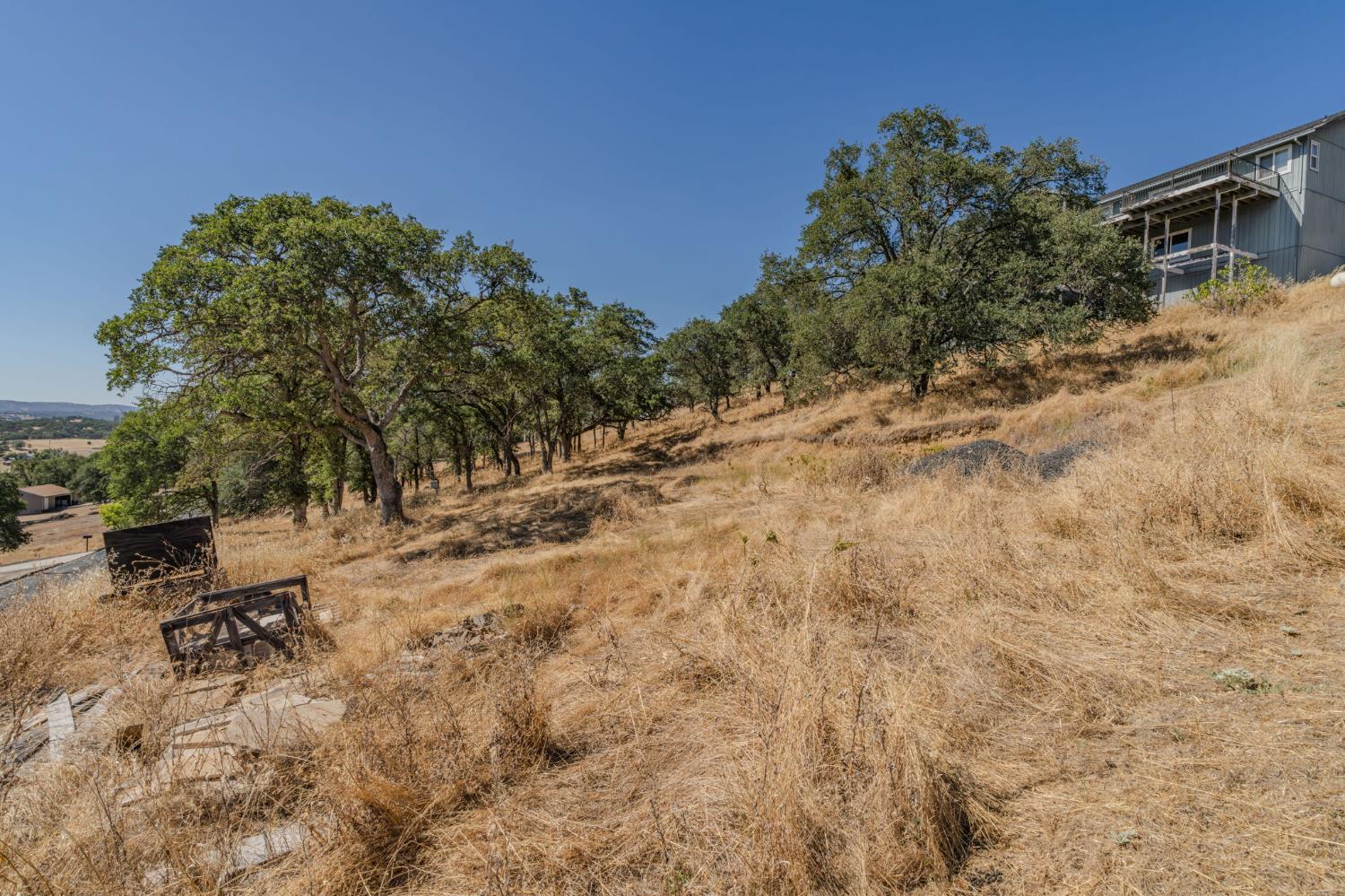 2205 Arrowhead St, Copperopolis, CA 95228
