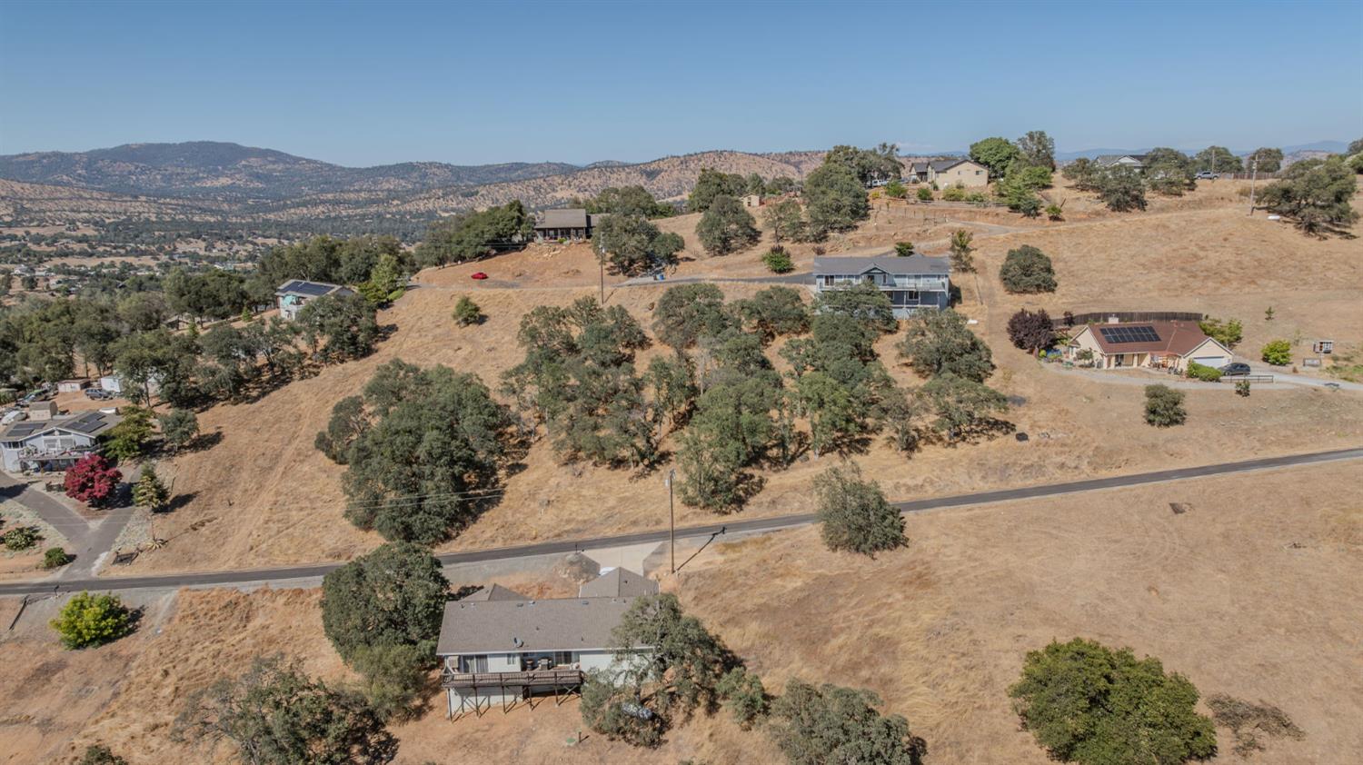 2205 Arrowhead St, Copperopolis, CA 95228
