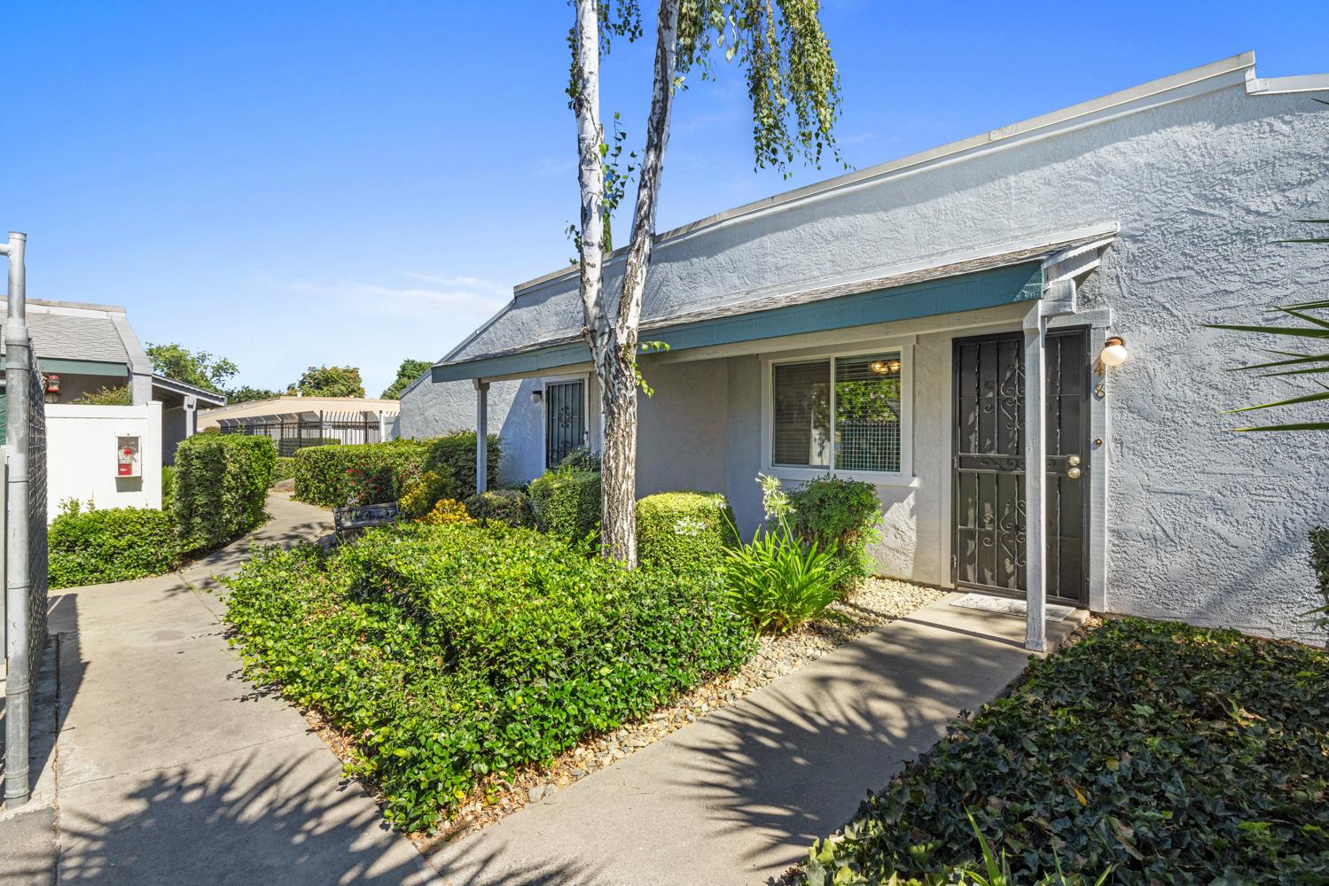 201 Woodrow Ave #48, Modesto, CA 95350