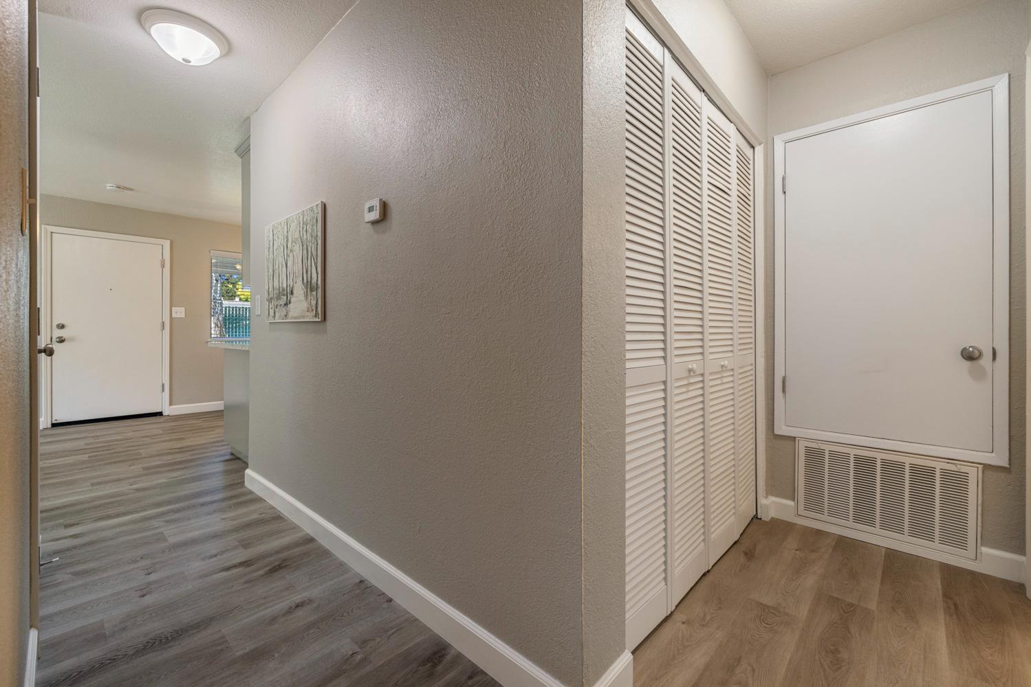 201 Woodrow Ave #48, Modesto, CA 95350