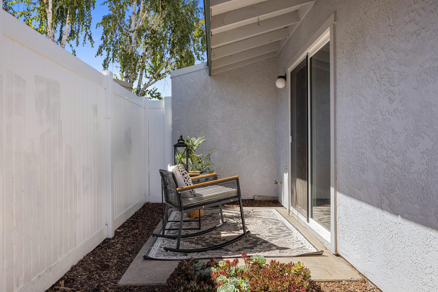 201 Woodrow Ave #48, Modesto, CA 95350
