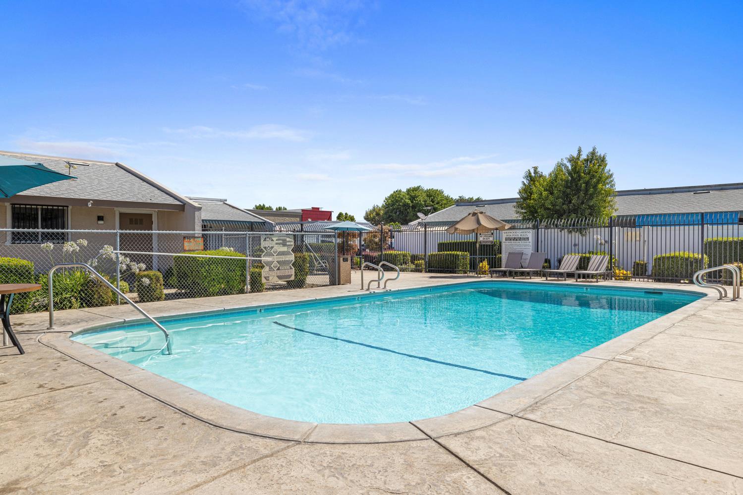 201 Woodrow Ave #48, Modesto, CA 95350