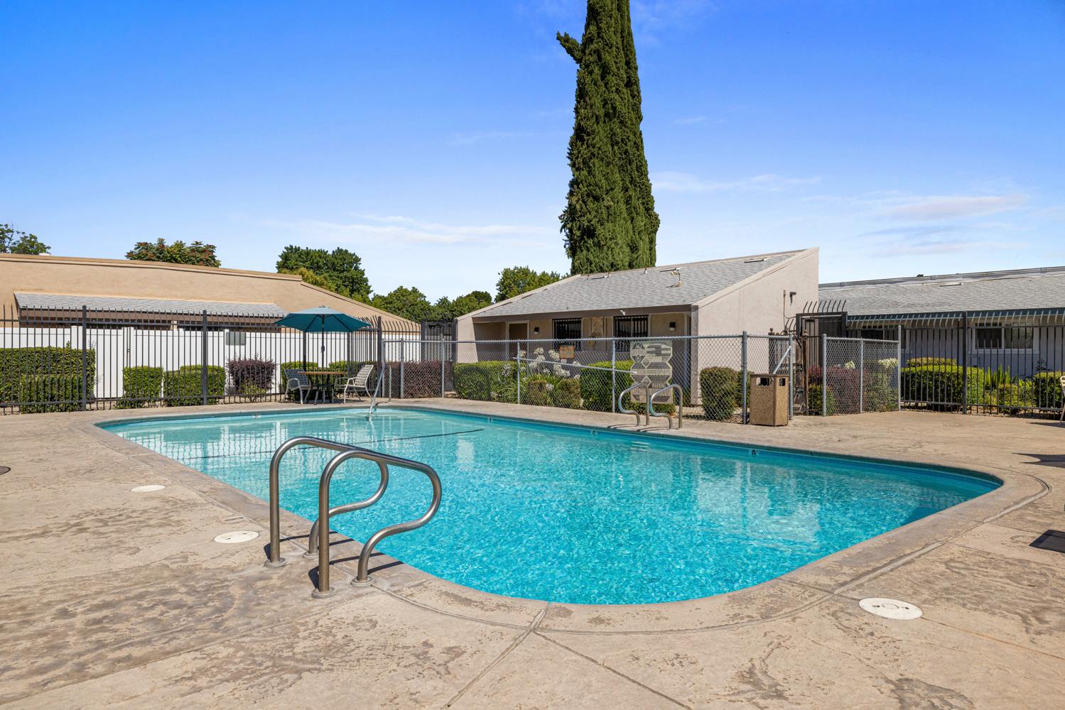 201 Woodrow Ave #48, Modesto, CA 95350
