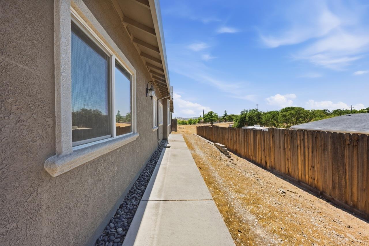 4492 Bayview Dr, Copperopolis, CA 95228