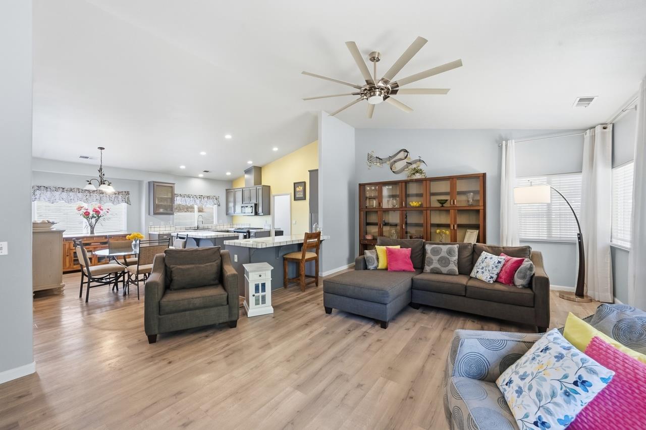 4492 Bayview Dr, Copperopolis, CA 95228