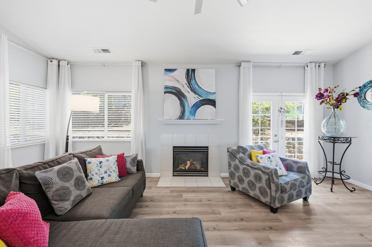 4492 Bayview Dr, Copperopolis, CA 95228