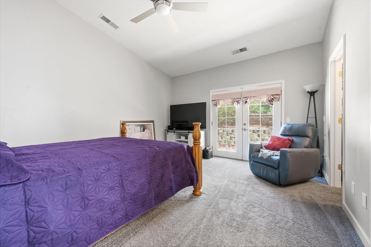 4492 Bayview Dr, Copperopolis, CA 95228