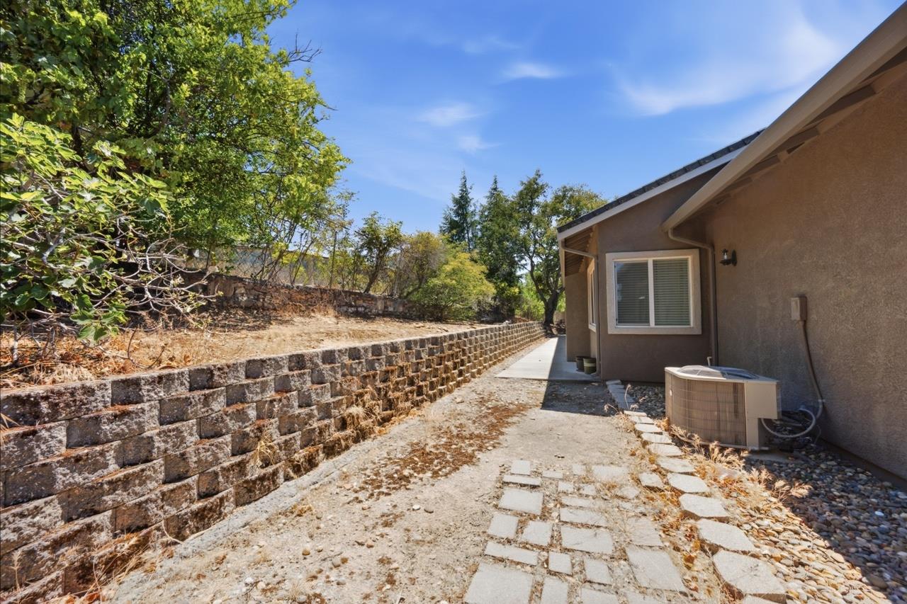 4492 Bayview Dr, Copperopolis, CA 95228