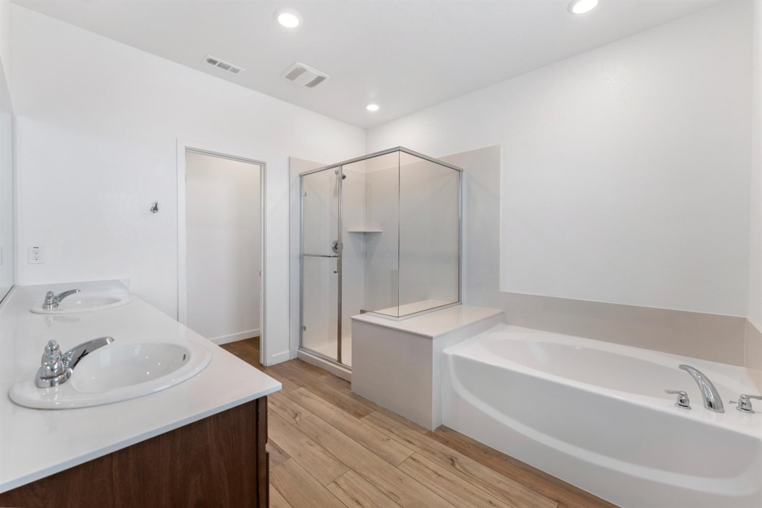851 Rosazzo Ln, Manteca, CA 95337
