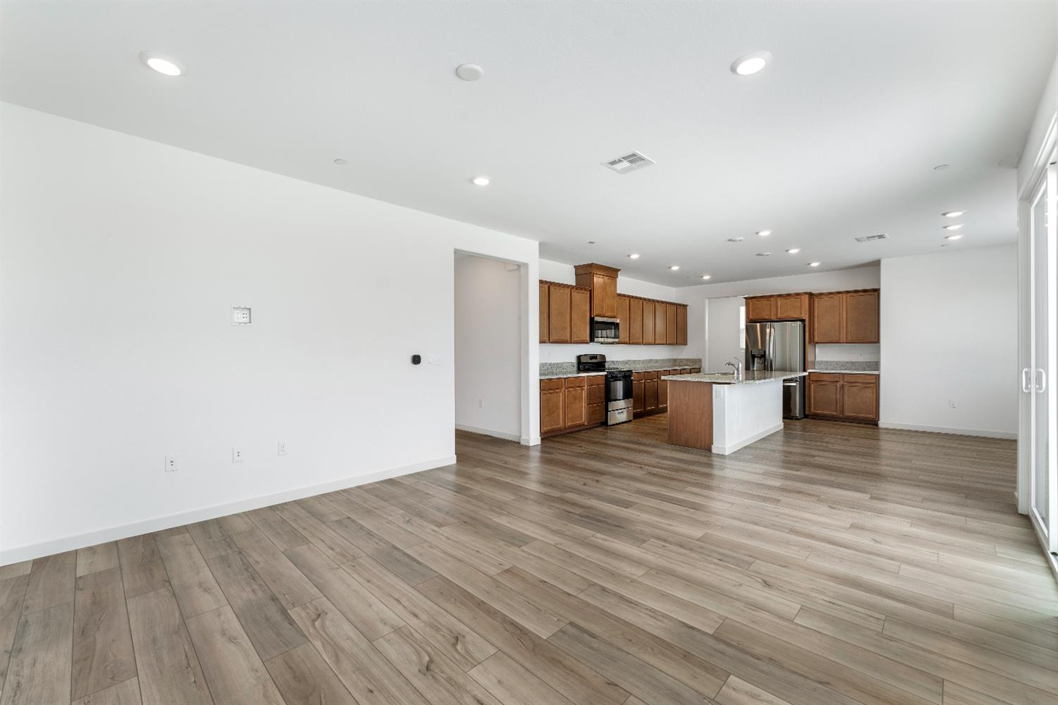 851 Rosazzo Ln, Manteca, CA 95337