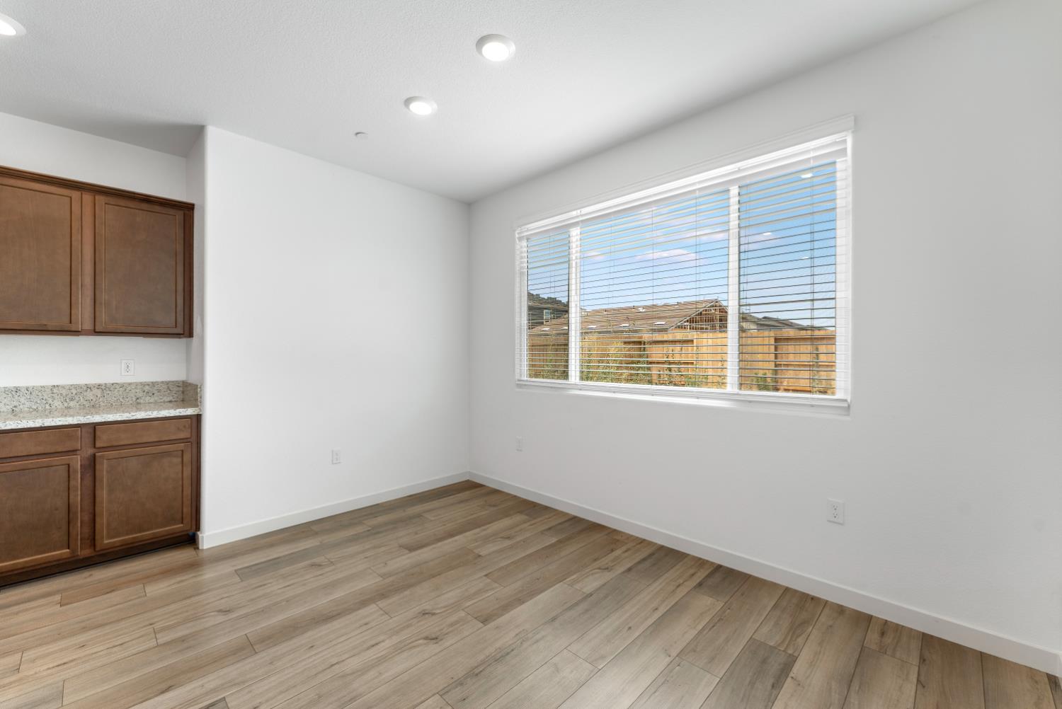 851 Rosazzo Ln, Manteca, CA 95337