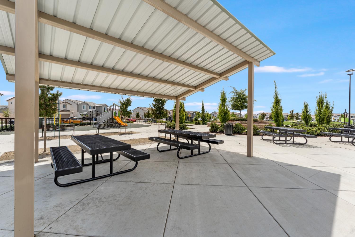 851 Rosazzo Ln, Manteca, CA 95337