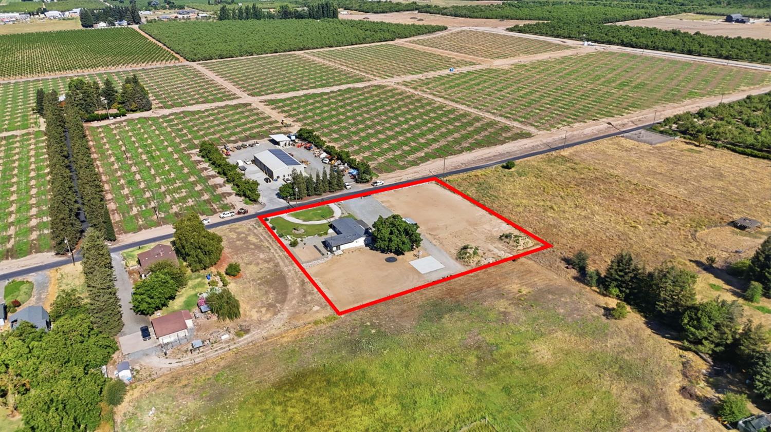 543 S Blossom Rd, Waterford, CA 95386