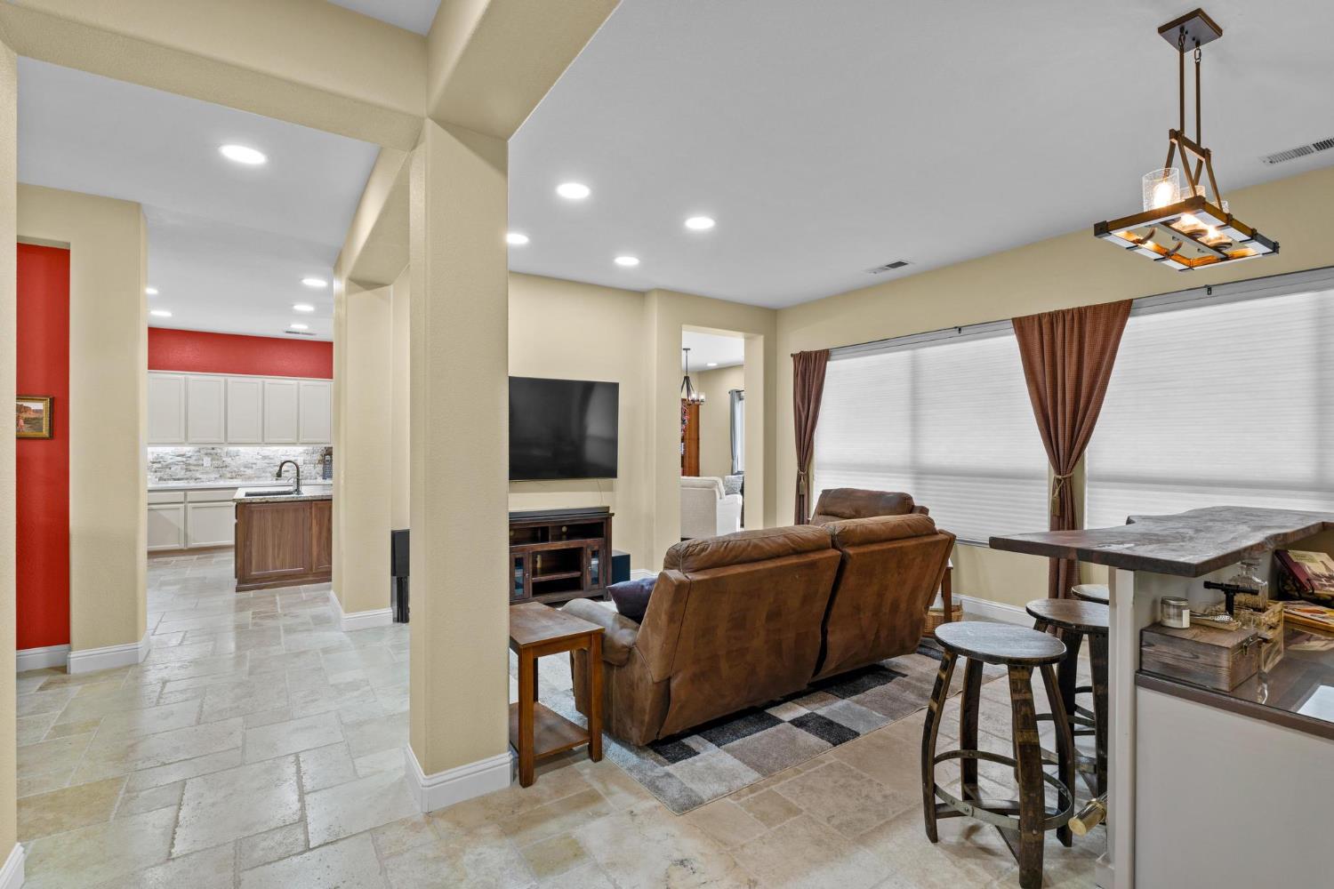 402 Farinelli, Escalon, CA 95320