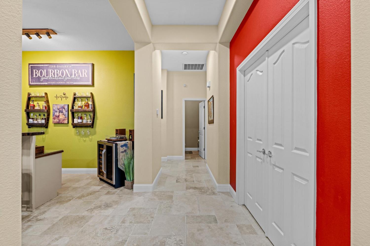 402 Farinelli, Escalon, CA 95320