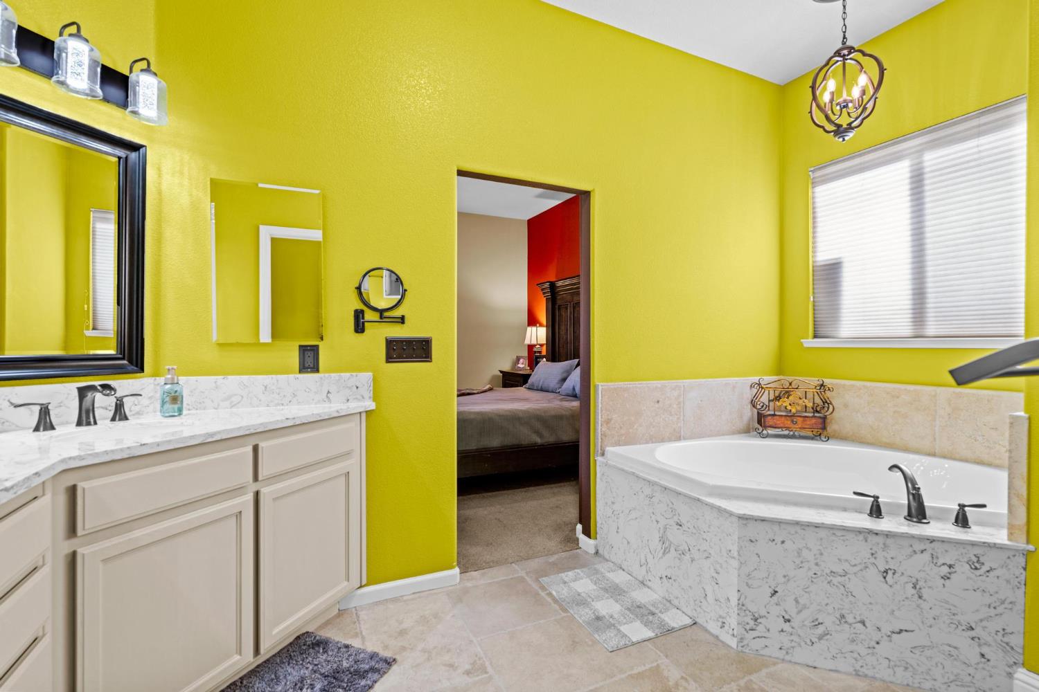402 Farinelli, Escalon, CA 95320