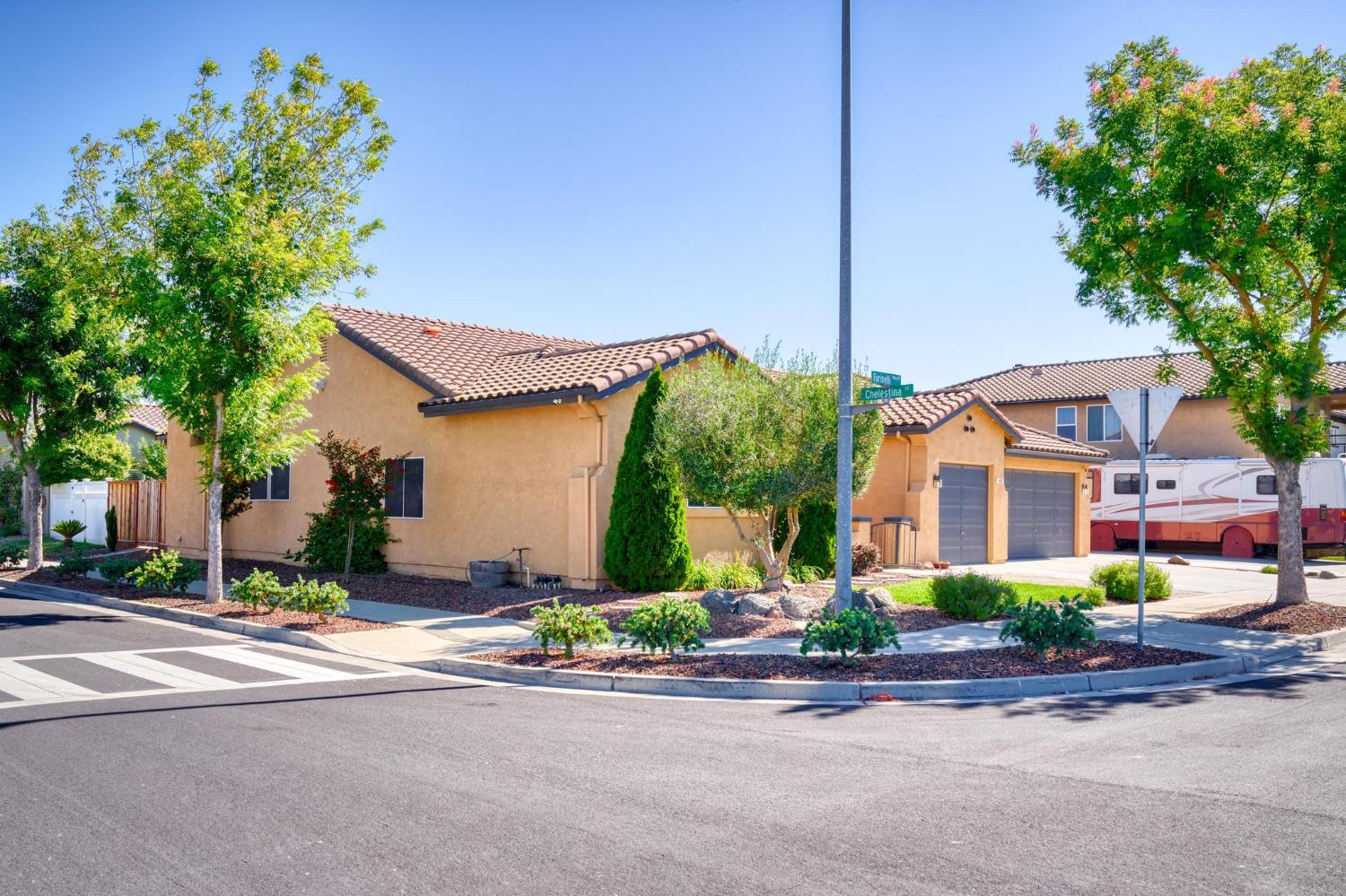 402 Farinelli, Escalon, CA 95320