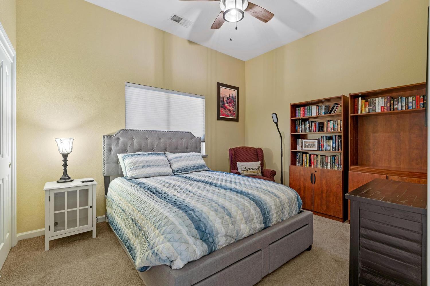 402 Farinelli, Escalon, CA 95320