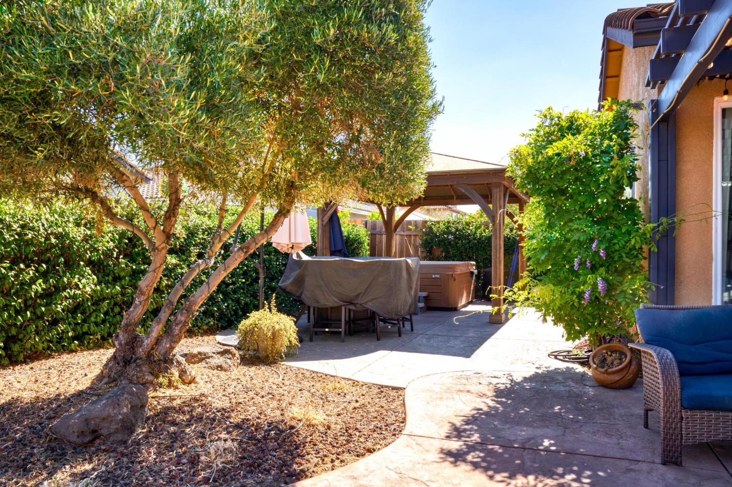 402 Farinelli, Escalon, CA 95320