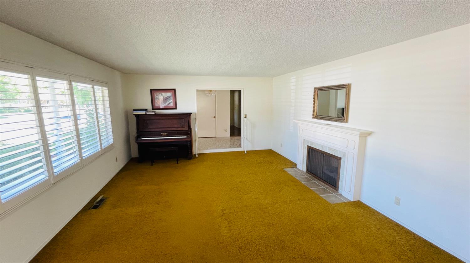 712 Leytonstone Ave, Modesto, CA 95355