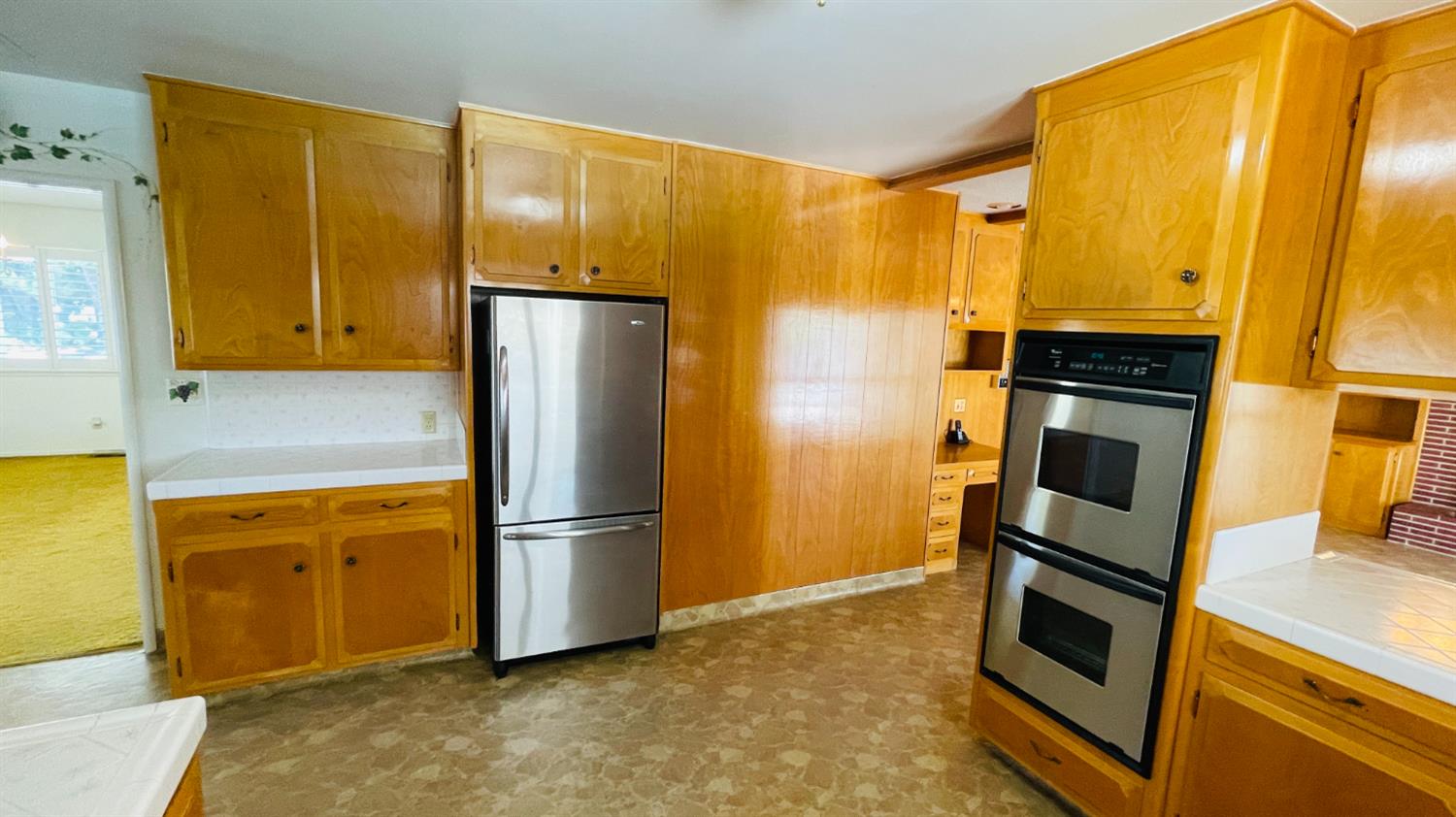 712 Leytonstone Ave, Modesto, CA 95355