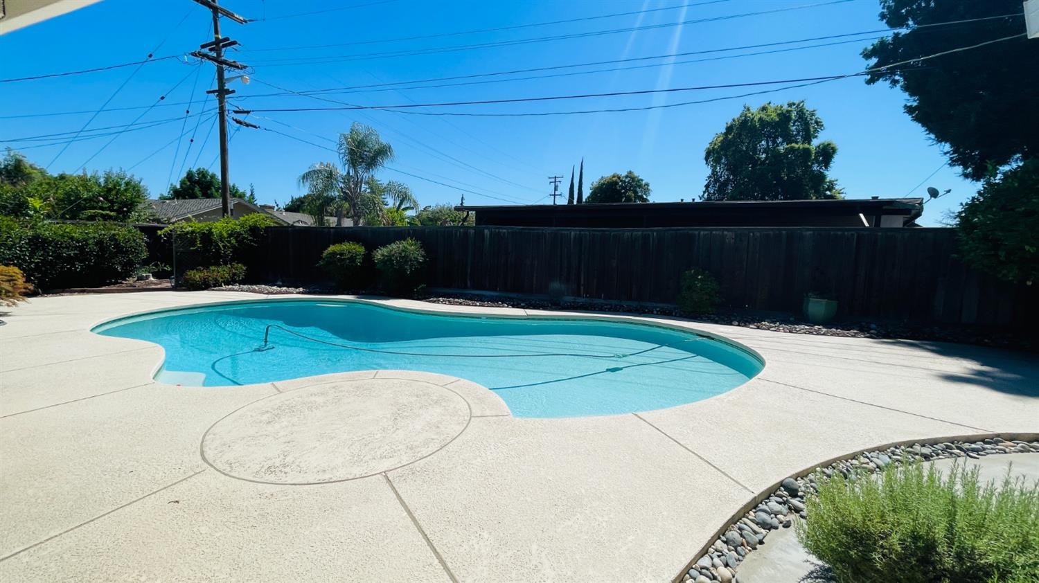 712 Leytonstone Ave, Modesto, CA 95355