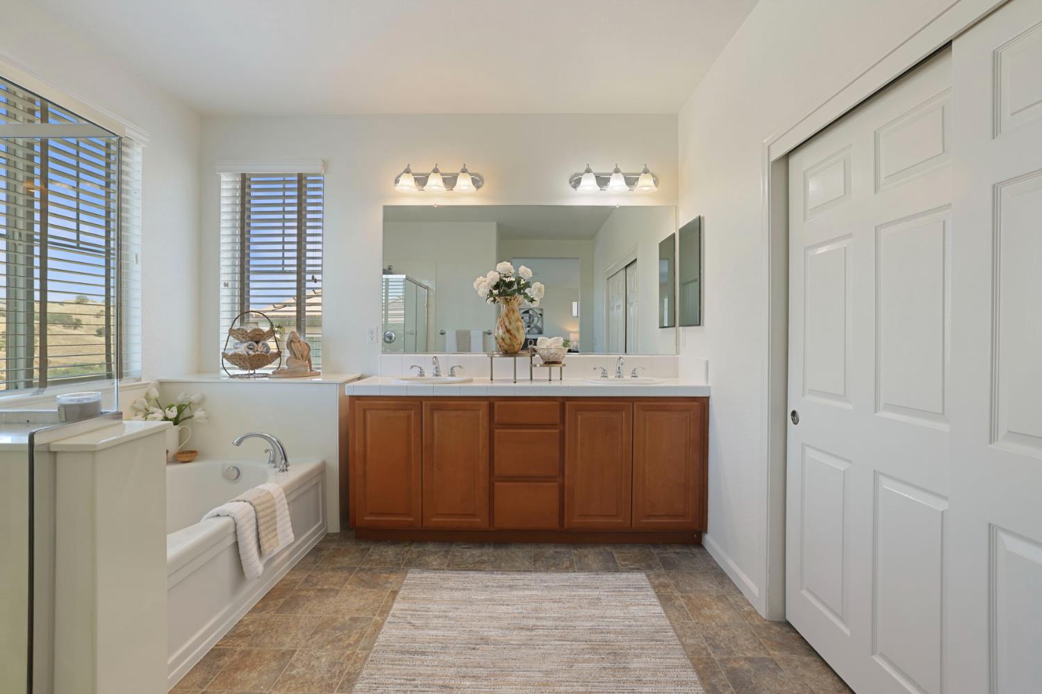 20665 Golf Canyon Ct, Patterson, CA 95363