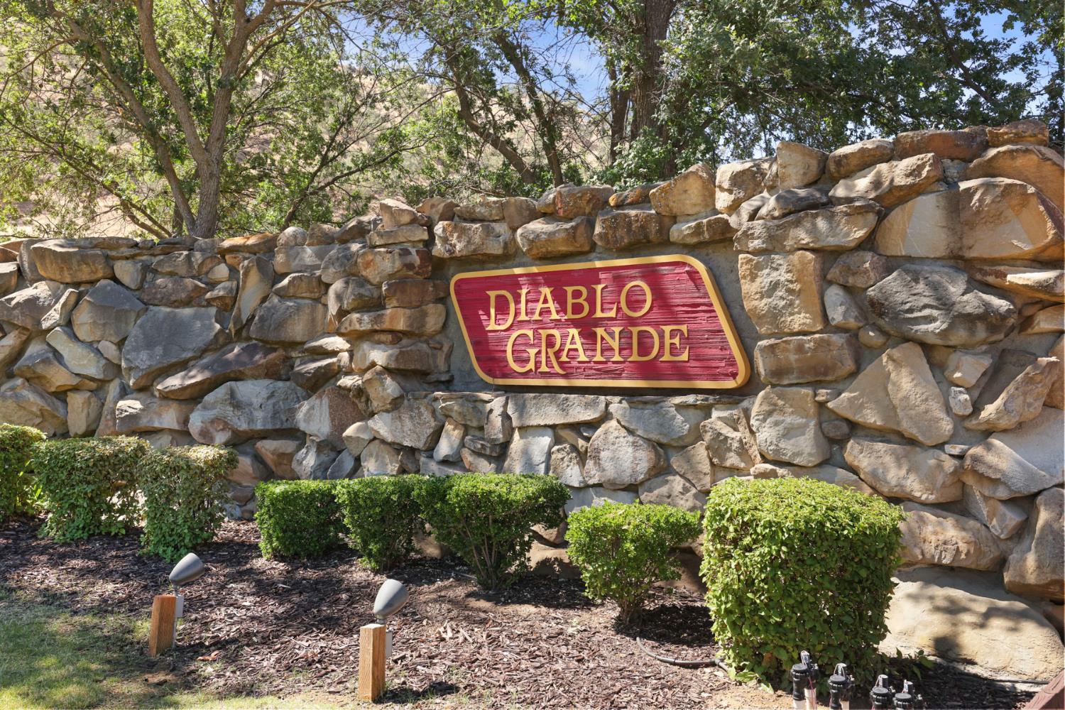 20665 Golf Canyon Ct, Patterson, CA 95363
