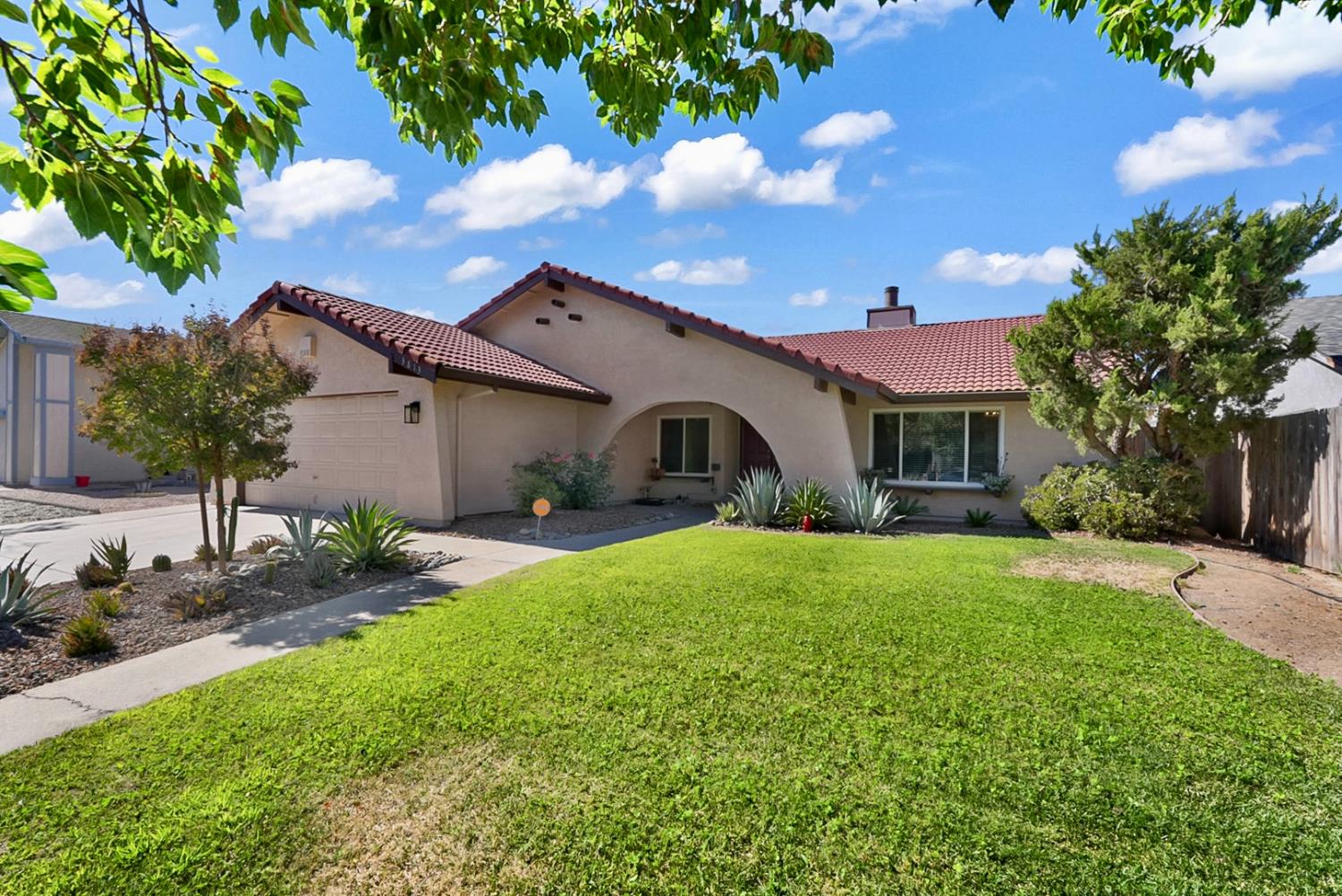 3813 Tumbleweed Ct, Modesto, CA 95355