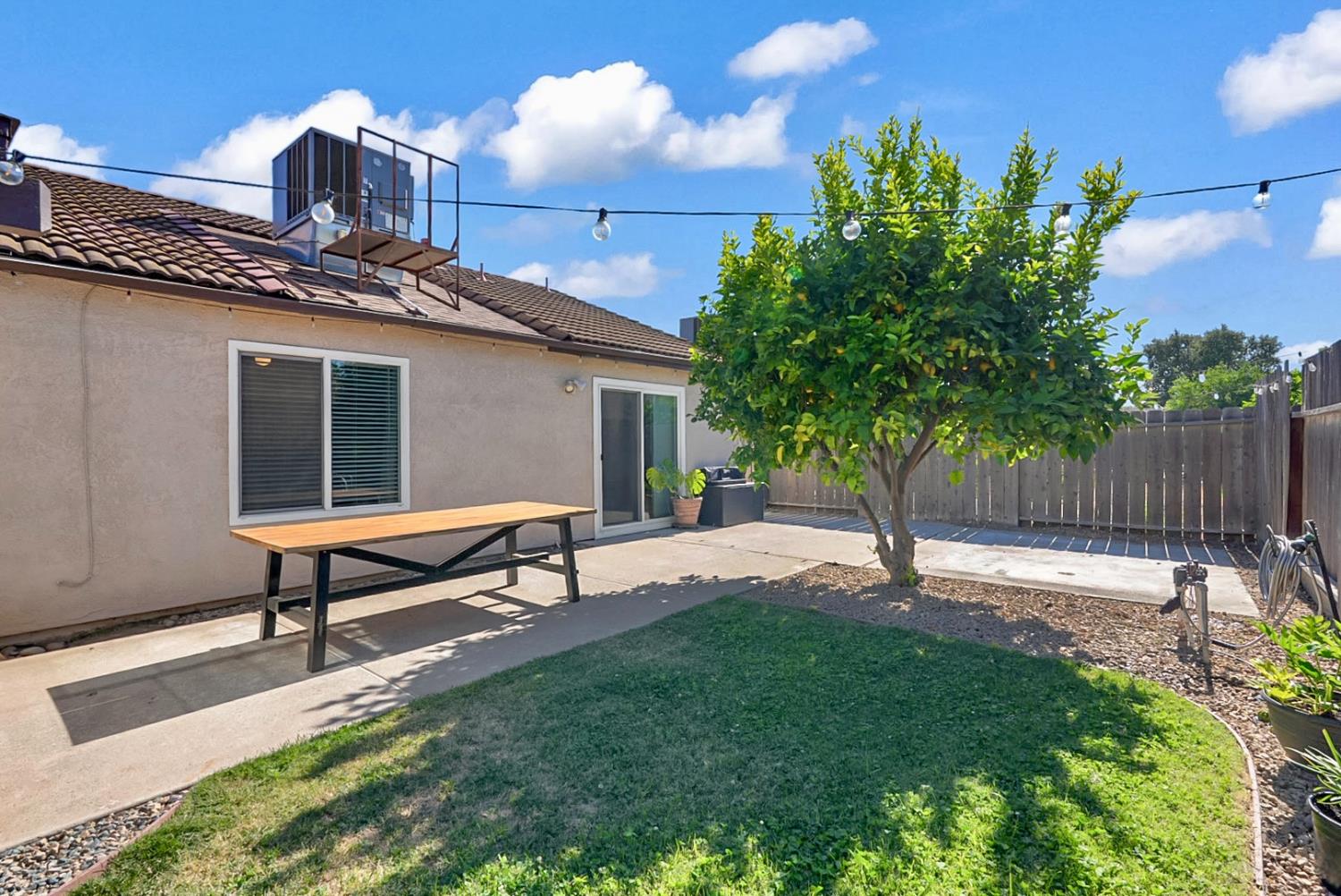 3813 Tumbleweed Ct, Modesto, CA 95355