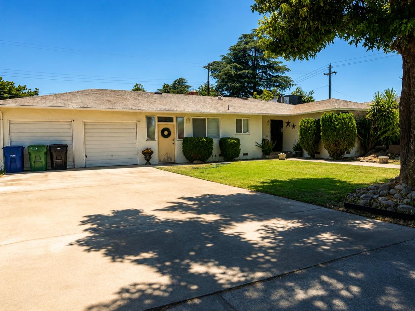 605 Willis Ave, Madera, CA 93637