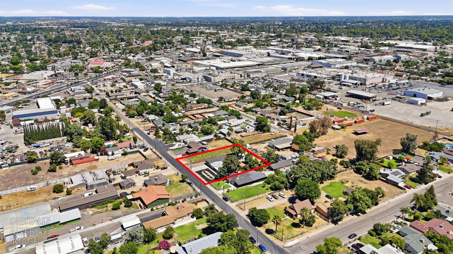 917 9th St, Turlock, CA 95380