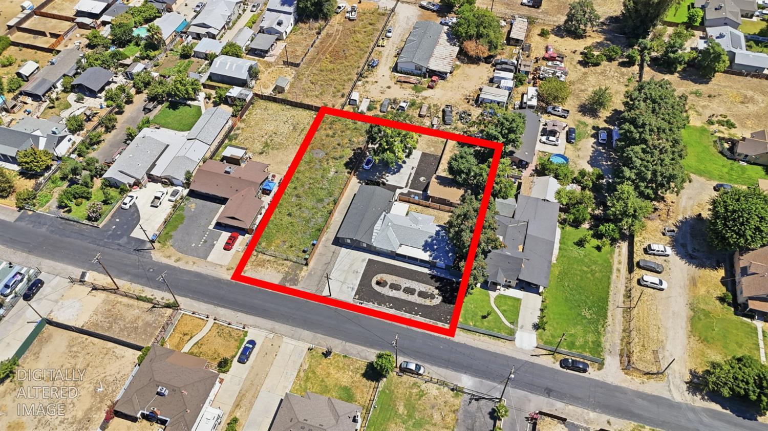 917 9th St, Turlock, CA 95380