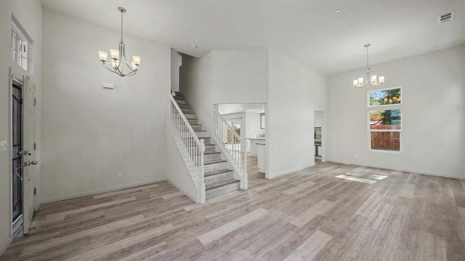 5560 Landon Ln, Riverbank, CA 95367