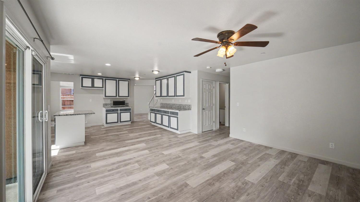 5560 Landon Ln, Riverbank, CA 95367