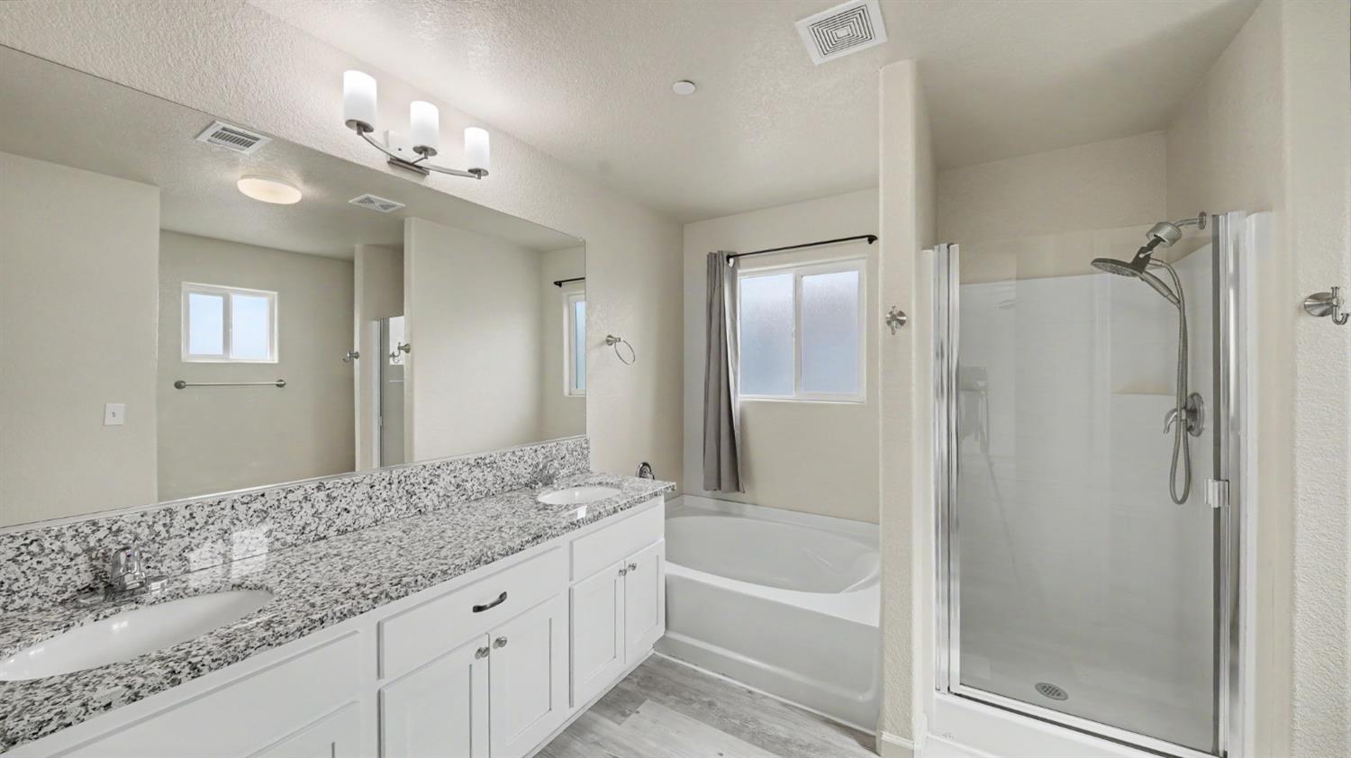 5560 Landon Ln, Riverbank, CA 95367