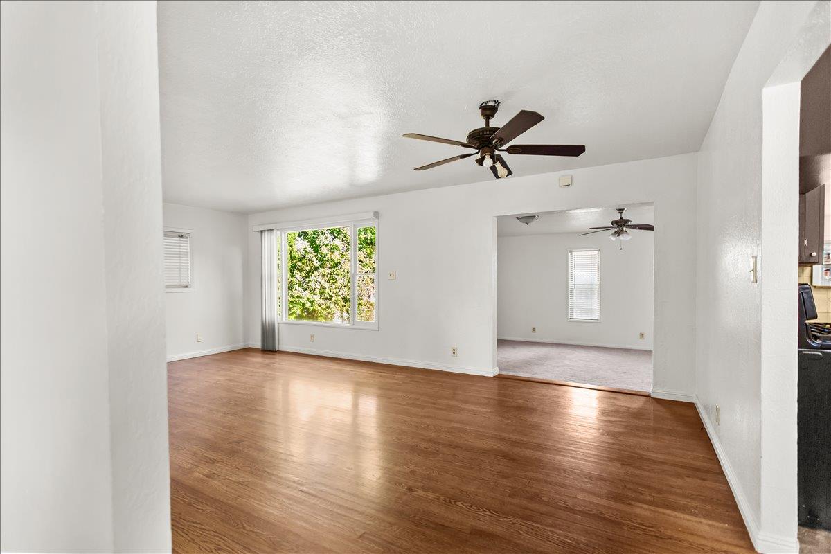 1213 Adel St, Modesto, CA 95350