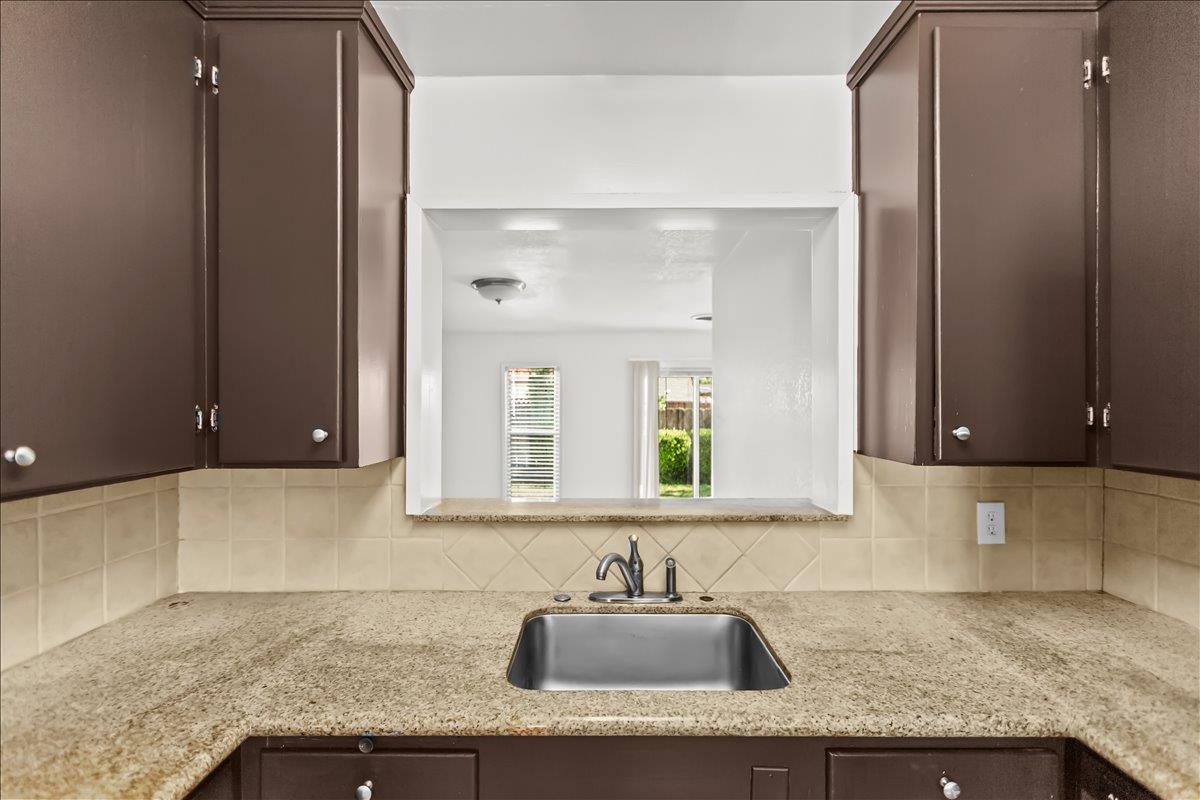 1213 Adel St, Modesto, CA 95350