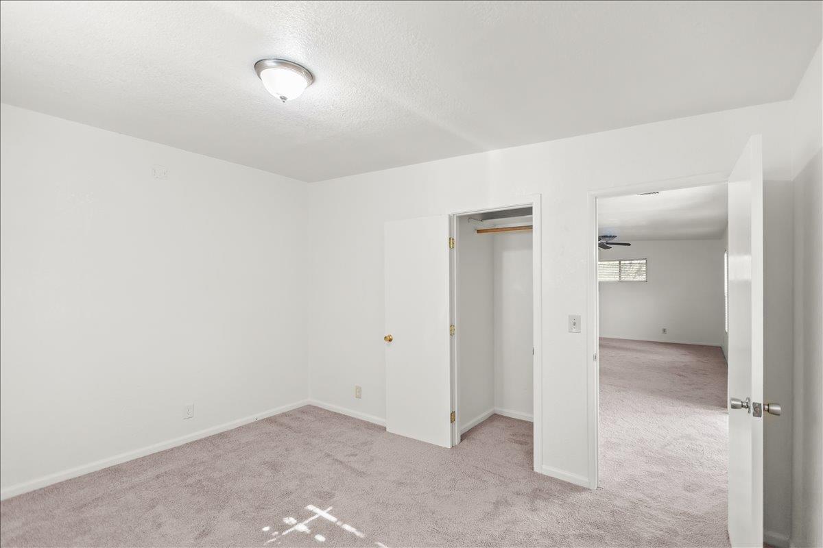 1213 Adel St, Modesto, CA 95350