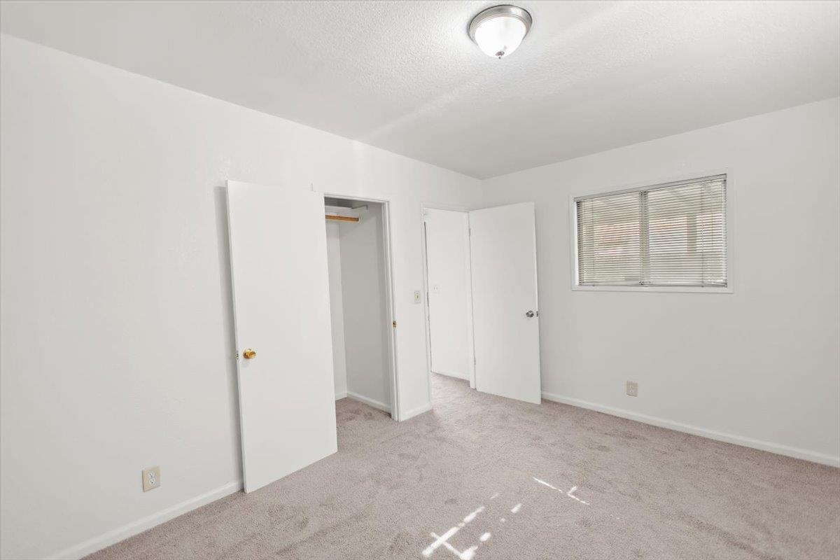 1213 Adel St, Modesto, CA 95350