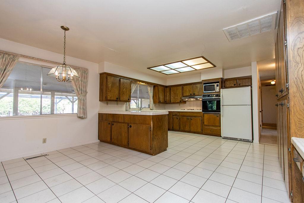 5869 Golf Rd, Merced, CA 95340