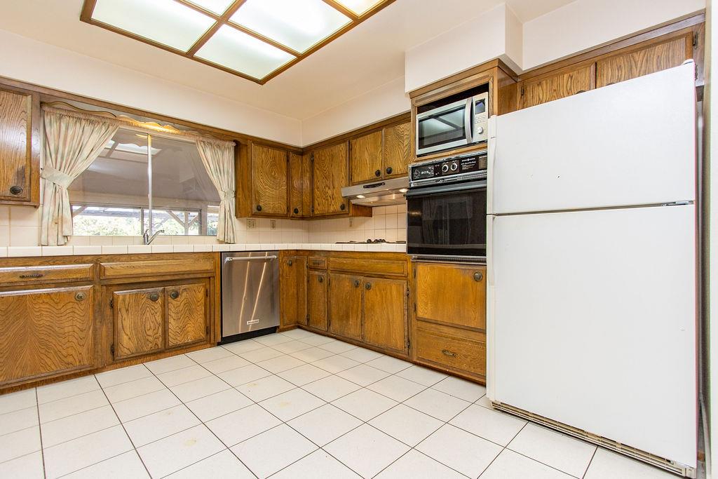 5869 Golf Rd, Merced, CA 95340