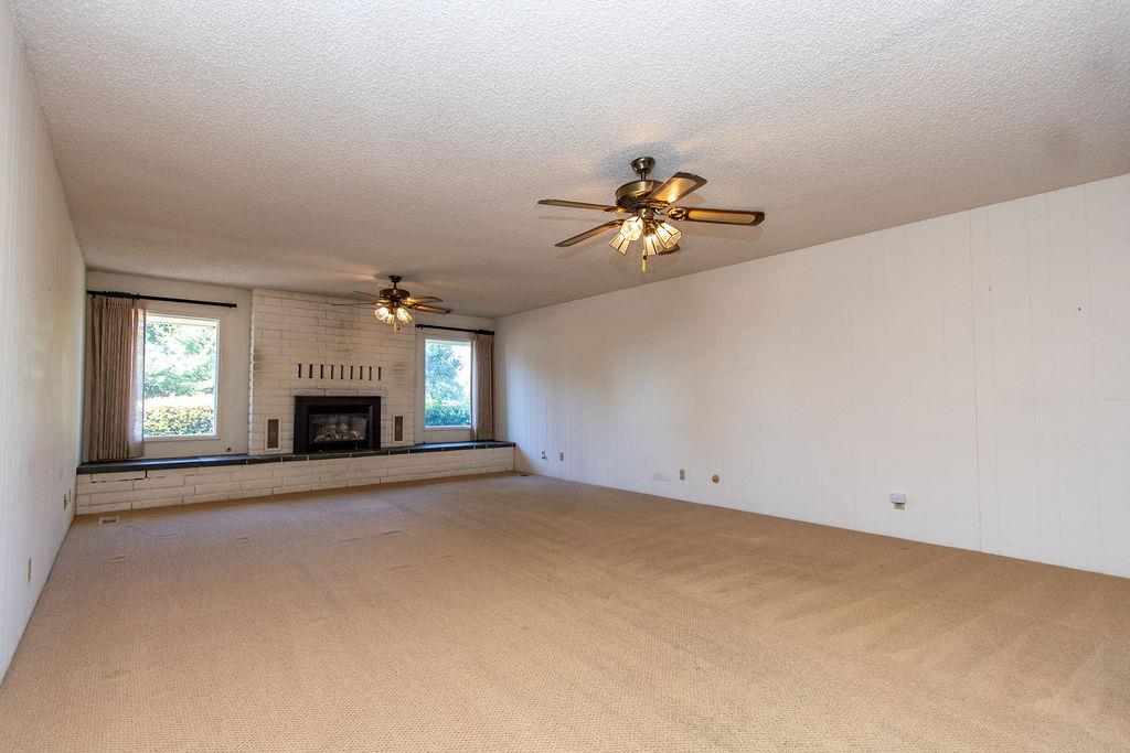 5869 Golf Rd, Merced, CA 95340