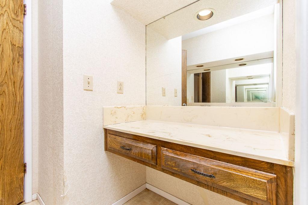 5869 Golf Rd, Merced, CA 95340